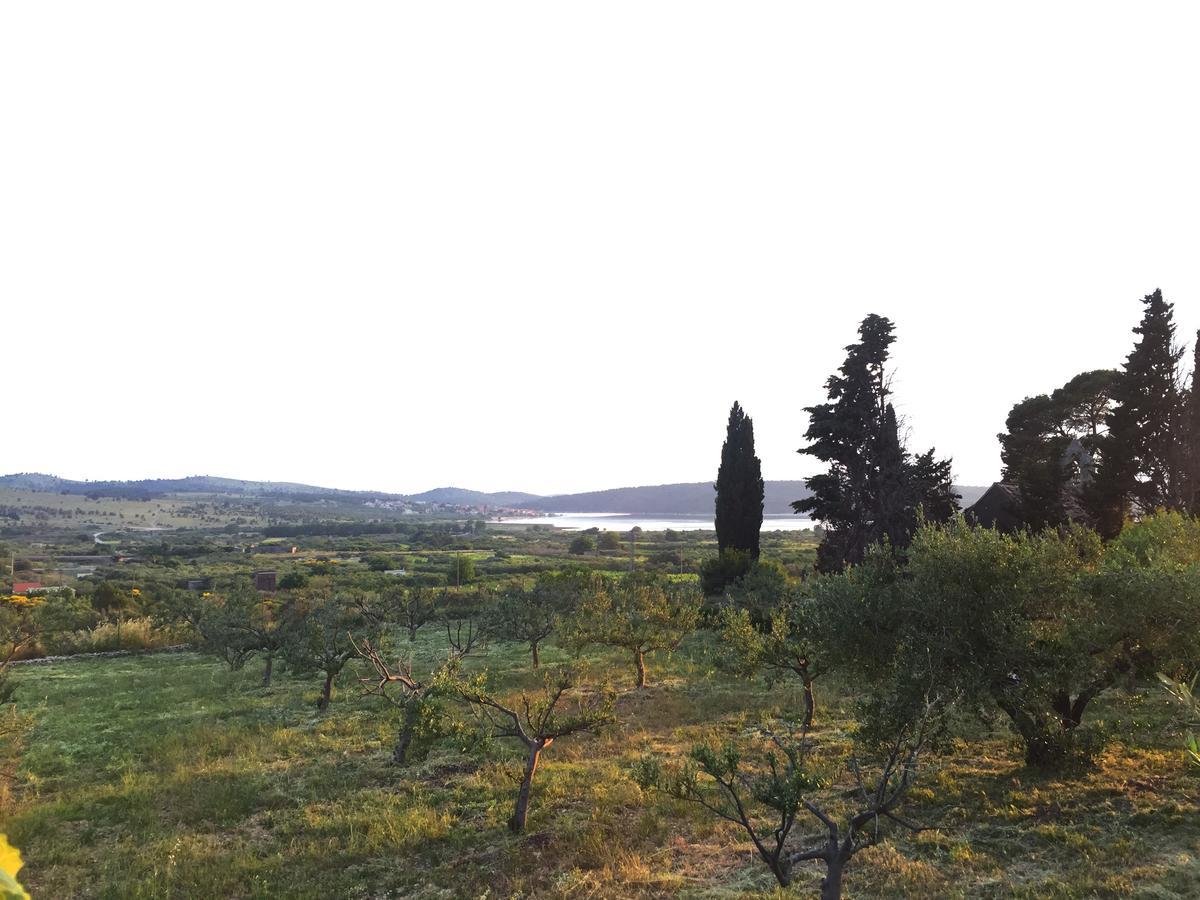 Holiday Home Olive シベニク エクステリア 写真